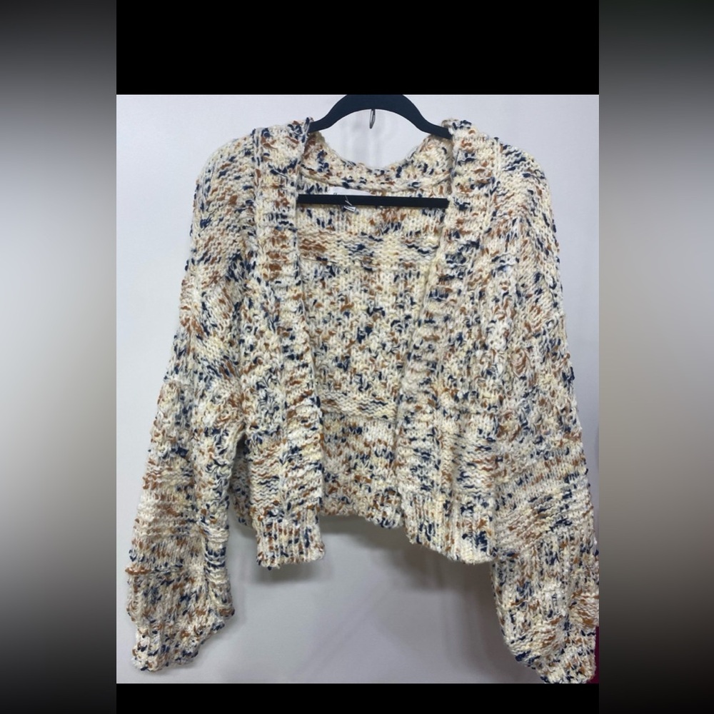 Threaded Leaf oversized Cardigan. Size Large